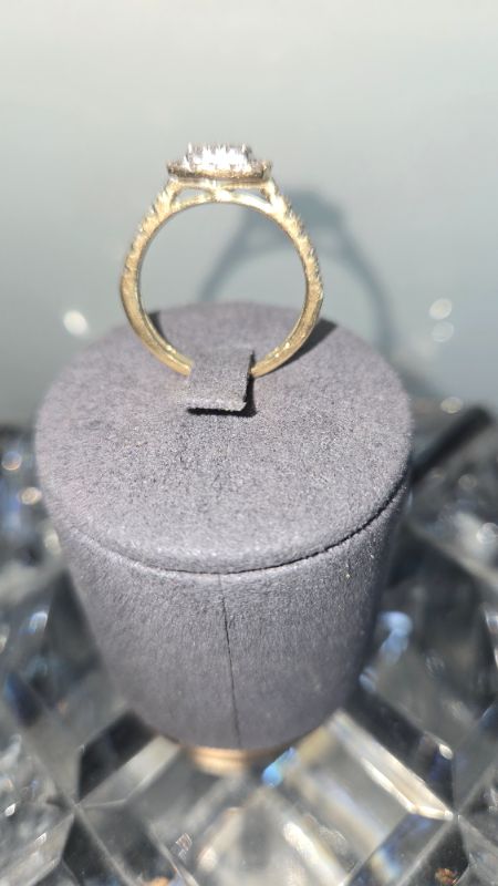 Photo 1 of 14K YELLOW GOLD W. 1CT DIAMOND RING-3.5G SIZE 7