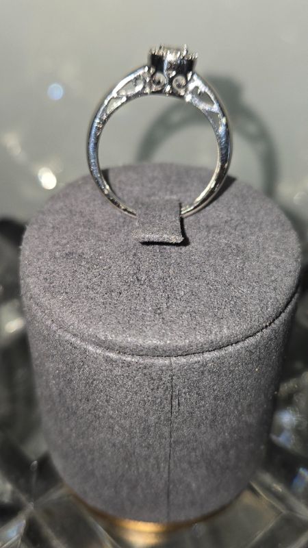 Photo 1 of 14K WHITE GOLD W. .25CT DIAMOND RING-2.56G SIZE 6 3/4