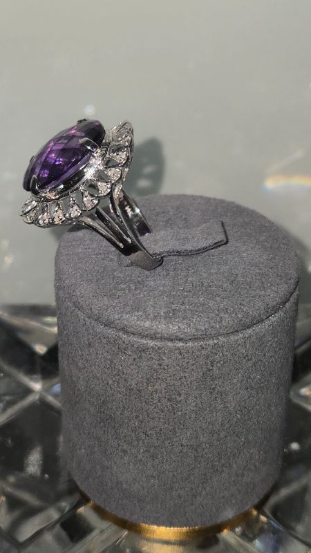 Photo 1 of 10K WHITE GOLD W. 10CT AMETHYST & .15CT DIAMOND RING-6G SIZE 7