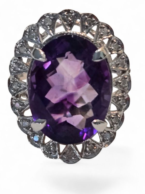 Photo 1 of 10K WHITE GOLD W. 10CT AMETHYST & .15CT DIAMOND RING-6G SIZE 7 #15