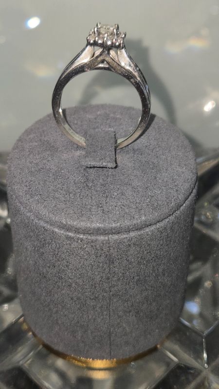 Photo 1 of 14K WHITE GOLD W. 1CT DIAMOND RING-5G SIZE 6 1/2