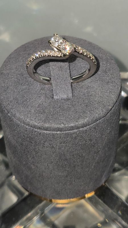 Photo 1 of 14K WHITE GOLD W. 1CT DIAMOND RING-3.86G SIZE 6 1/2