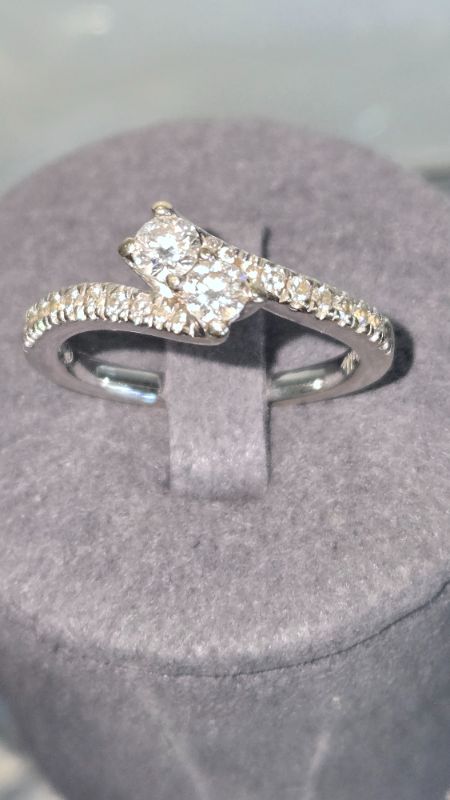 Photo 1 of 14K WHITE GOLD W. 1CT DIAMOND RING-3.86G SIZE 6 1/2