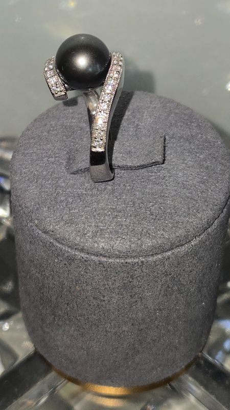 Photo 1 of 14K WHITE GOLD W. 9.5 TAHITIAN PEARL & .50CT DIAMOND RING-6.86G SIZE 4