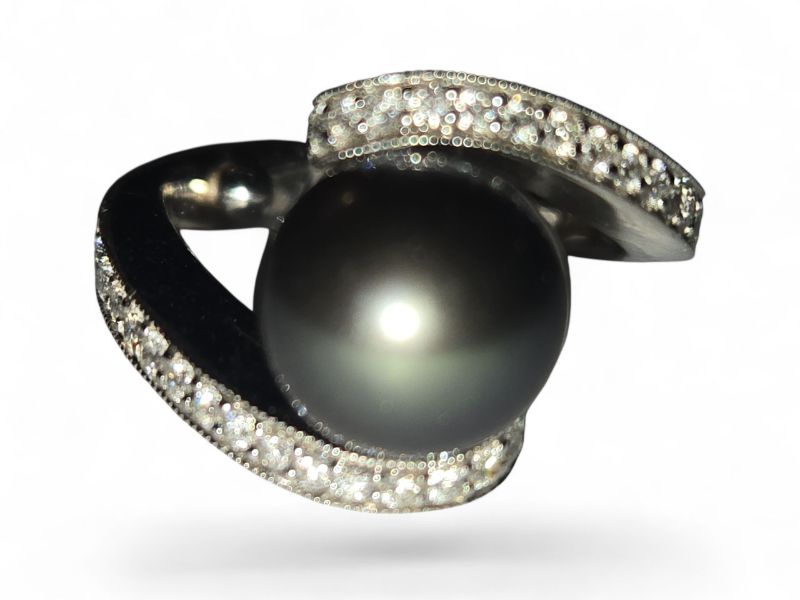Photo 1 of 14K WHITE GOLD W. 9.5 TAHITIAN PEARL & .50CT DIAMOND RING-6.86G SIZE 4 #18