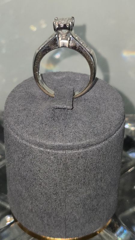 Photo 1 of 14K WHITE GOLD W. 1.25CT DIAMOND RING-5.7G SIZE 6 3/4