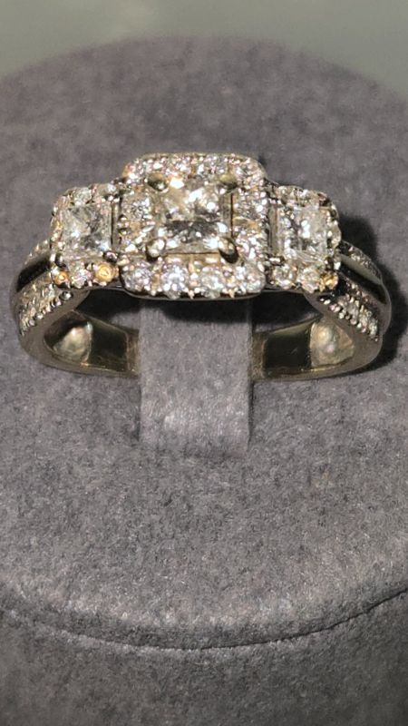 Photo 1 of 14K WHITE GOLD W. 1CT DIAMOND RING-4G SIZE 5 1/2