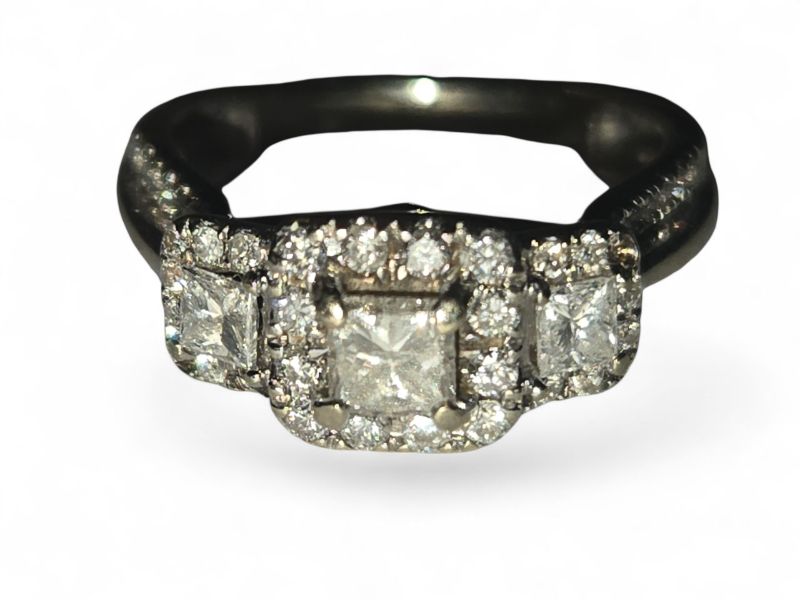 Photo 1 of 14K WHITE GOLD W. 1CT DIAMOND RING-4G SIZE 5 1/2 #25