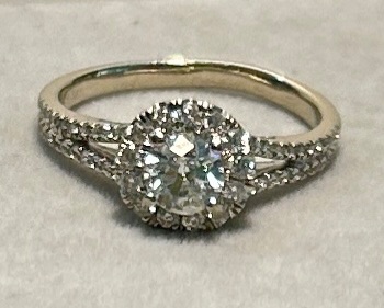 Photo 1 of 14K WHITE GOLD W. .50CT CENTER CUT & .50 SURROUNDING DIAMOND RING-3G SIZE 6 1/4 #28
