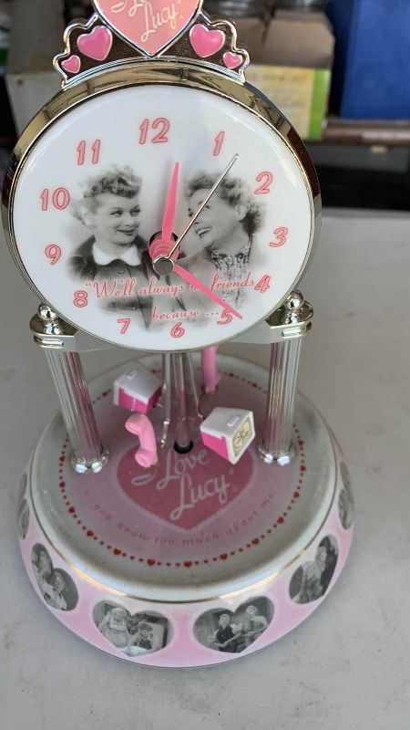 Photo 1 of “I LOVE LUCY” CLOCK