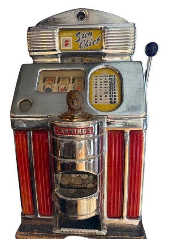 Photo 4 of CLASSIC ANTIQUE CIRCA 1949-1955 O.D.  JENNINGS  "SUN CHIEF" NICKLE SLOT MACHINE (15” x 16” H27”)