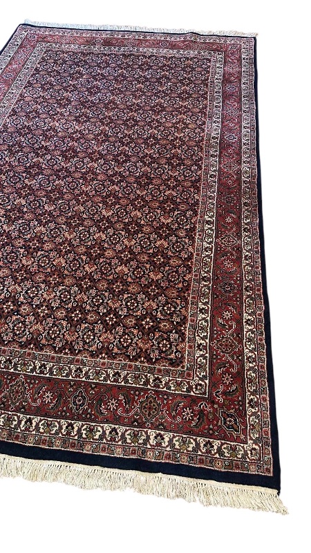 Photo 2 of HANDMADE & HANDKNOTED IN INDIA 100% WOOL  BURGUNDY W NAVY AREA RUG  5'11" X 9'7"