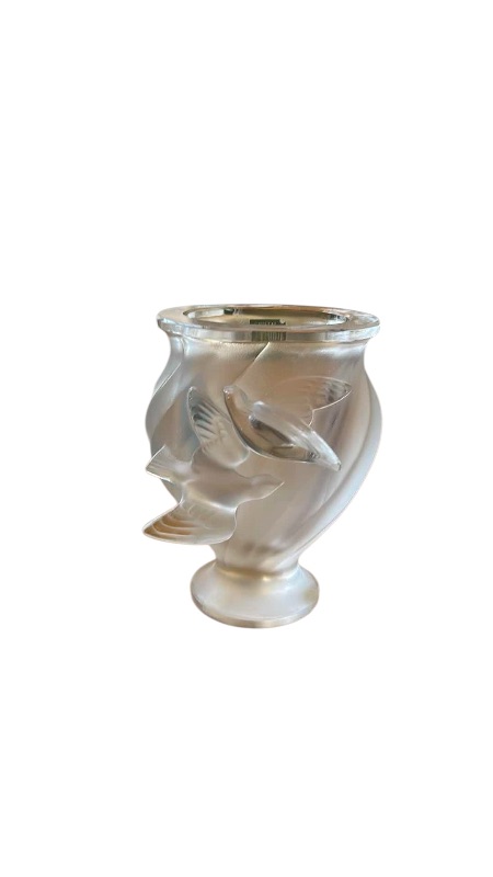 Photo 1 of LALIQUE  ROSINE PARIS "FLYING DOVES" FROSTED CRYSTAL VASE SIGNED LALIQUE (R) FRANCE W STICKER 