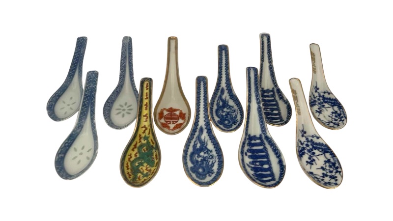 Photo 1 of 11- VINTAGE CHINESE PORCELAIN RICE SOUP SPOONS (VARIOUS COLORS/DESIGNS)