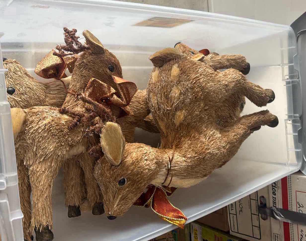 Photo 1 of CONTENTS OF TOTE-STRAW REINDEER DECOR