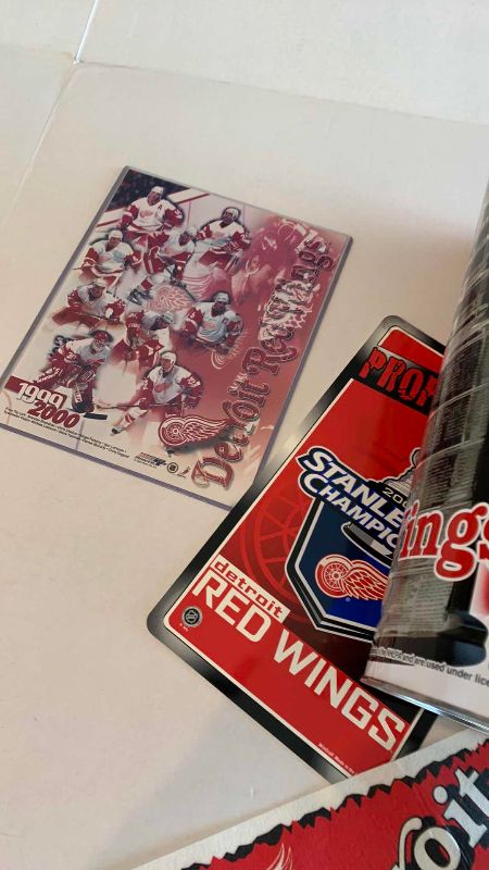 Photo 1 of NHL HOCKEY DETROIT RED WINGS STANLEY CUP MEMORABILIA