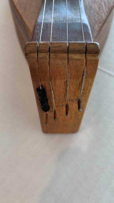 Photo 1 of VINTAGE 1977 ACOUSTIC 4-STRING DULCIMER