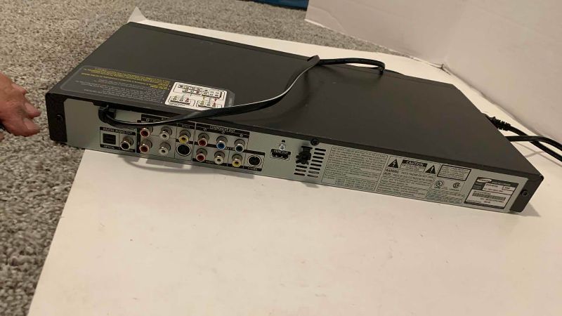 Photo 1 of SAMSUNG DVD PLAYER MODEL DVD-R155