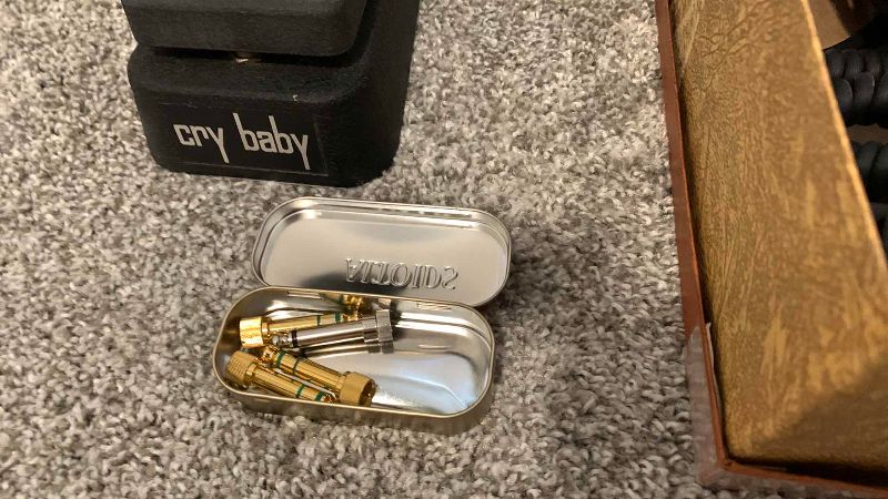 Photo 1 of CRY BABY ELECTRIC GUITAR PEDAL AND CORDS