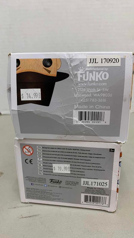 Photo 1 of FUNKO POPS PENNYWISE WITH BOAT 472, AND FREDDY KRUEGER 02