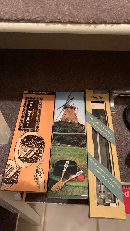 Photo 1 of VINTAGE KITCHEN ITEMS