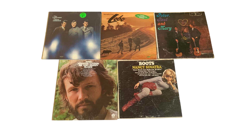 Photo 1 of 5-VINTAGE RECORD ALBUMS: THE LETTERMAN, LOBO, PETER, PAUL AND MARY, KRIS KRISTOPHERSON, AND NANCY SINATRA