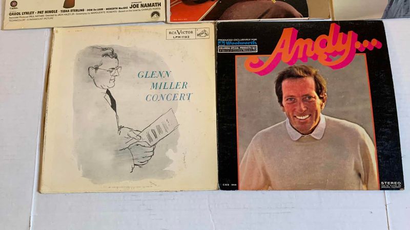 Photo 1 of 5-VINTAGE RECORD ALBUMS: GLENN CAMPBELL, CHET ATKINS, PATTI PAGE, GLENN MILLER AND ANDY GRIFFIN