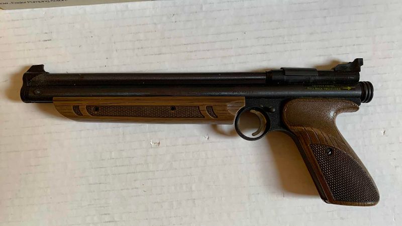 Photo 1 of VINTAGE CROSMAN MODEL 1377 AMERICAN CLASSIC.177 CALIBER PELLET OR BB PUMP ACTION PISTOL