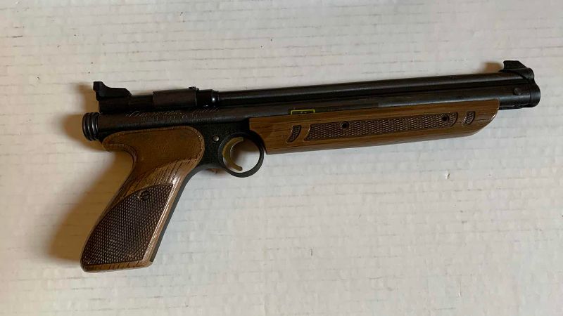 Photo 1 of VINTAGE CROSMAN MODEL 1377 AMERICAN CLASSIC.177 CALIBER PELLET OR BB PUMP ACTION PISTOL