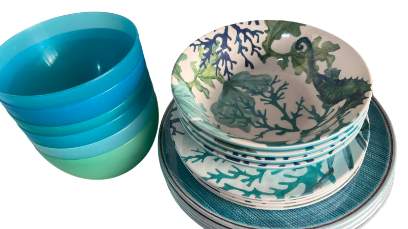 Photo 1 of OCEAN SEAHORSE THEMED PLATE AND BOWL SET