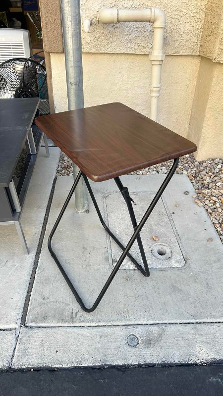 Photo 1 of 4-TV FOOD STANDS 