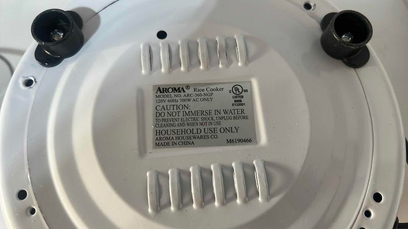 Photo 1 of AROMA RICE COOKER