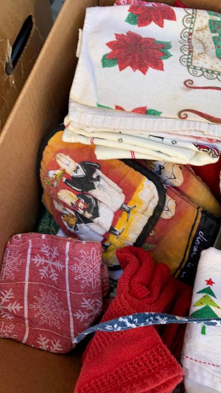 Photo 1 of CHRISTMAS LINENS AND NAPKINS