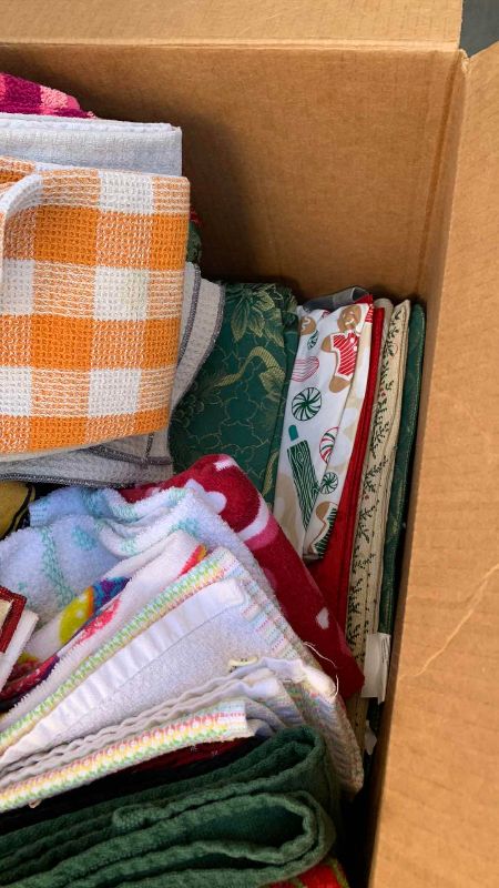 Photo 1 of CHRISTMAS LINENS AND NAPKINS