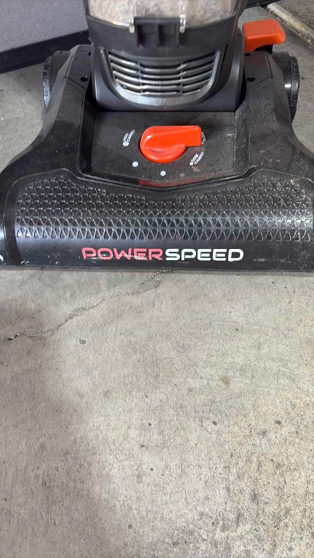 Photo 1 of EUREKA BAGLESS POWERSPEED VACUUM