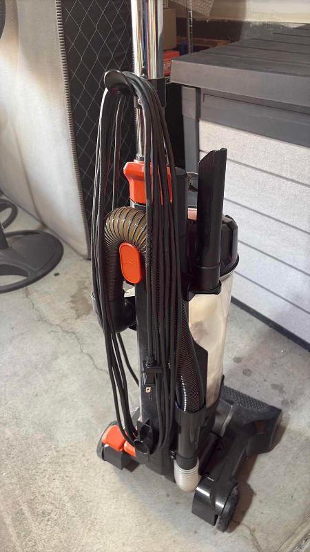 Photo 1 of EUREKA BAGLESS POWERSPEED VACUUM