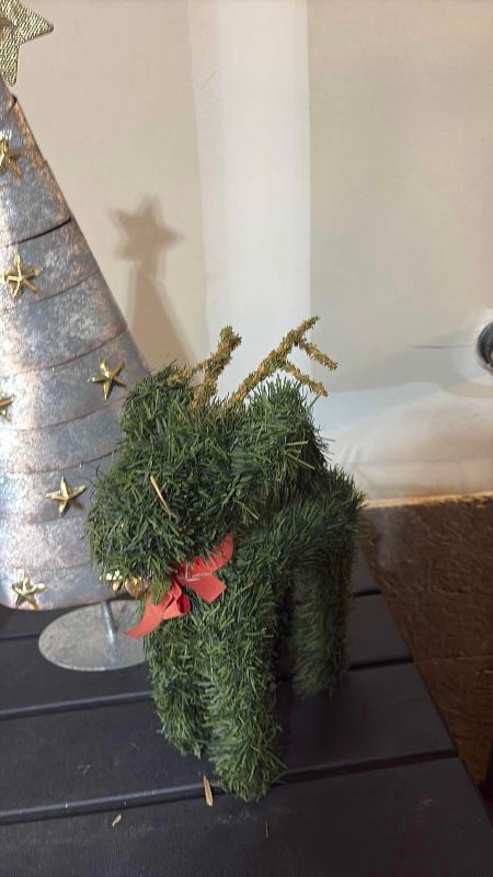 Photo 1 of CHRISTMAS DECOR METAL TREE 24”