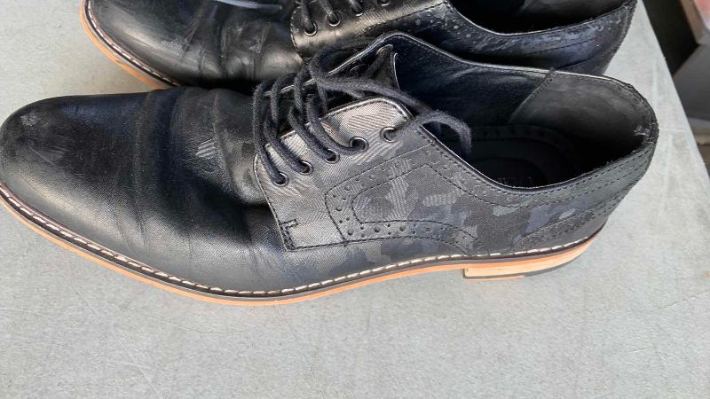 Photo 1 of 2-PAIR MENS TEXTURED LEATHER DRESS SHOES SIZE 10