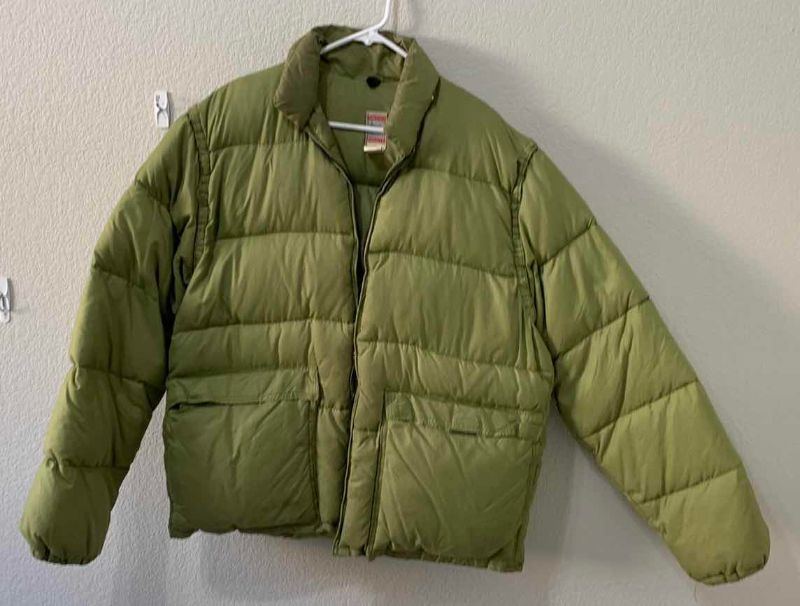 Photo 1 of DIP SHERPA BLUE PLAID JACKET (L) & FROSTLINE KIT VINTAGE OLIVE GREEN PUFFER JACKET (XL)