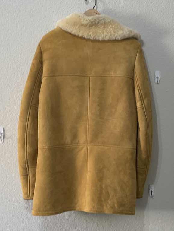 Photo 1 of HIDE SHOP SUEDE AND WOOL RANCH STYLE COAT SIZE 38 97CM