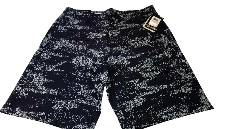 Photo 1 of $70 UNDER ARMOUR GOLF SHORT SIZE 32 NWT