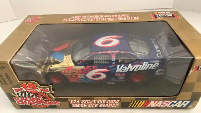 Photo 1 of NASCAR 10TH ANNIVERSARY RACING CHAMPIONS MARK MARTIN NUMBER 6 1/24 SCALE DIECAST STOCK CAR 1/1999