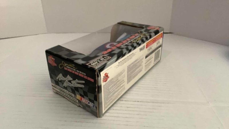 Photo 1 of NASCAR RACING CHAMPIONS 10TH ANNIVERSARY SIGNATURE DRIVER SERIES MARK MARTIN NUMBER 6 1/24 SCALE DIECAST STOCK CAR REPLICA 1/2499