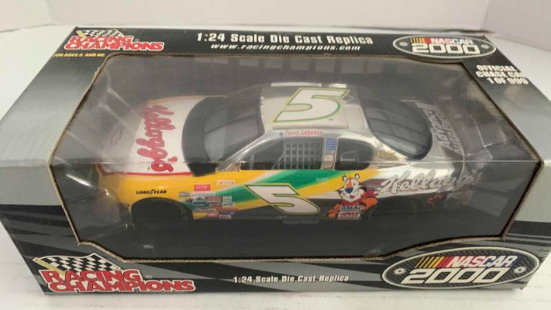Photo 1 of NASCAR 2000 RACING CHAMPIONS TERRY LABONTE NUMBER 5 1/24 SCALE DIECAST REPLICA OFFICIAL CHASE CAR 1/999