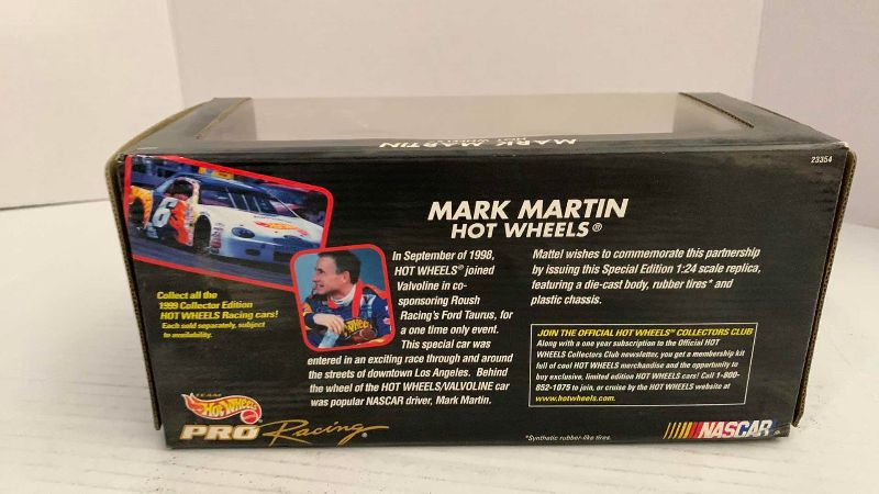 Photo 1 of NASCAR TEAM HOT WHEELS PRO RACING MARK MARTIN NUMBER 6 1/24 SCALE DIECAST CAR