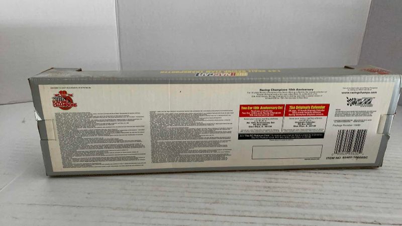 Photo 1 of NASCAR RACING CHAMPIONS 10TH ANNIVERSARY 1/64 SCALE TEAM TRANSPORT VALVOLINE