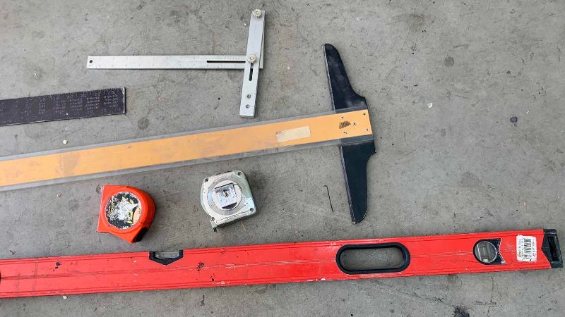Photo 1 of MEASURING TOOLS