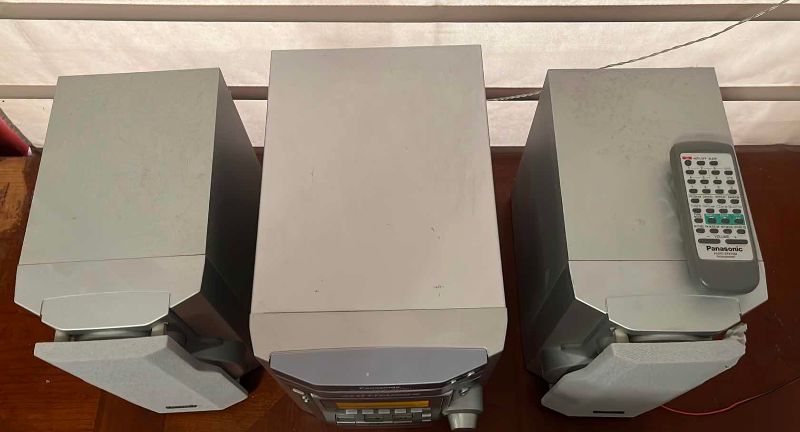 Photo 1 of PANASONIC 5-CD CHANGER STEREO SYSTEM WITH REMOTE MODEL SA-PM11