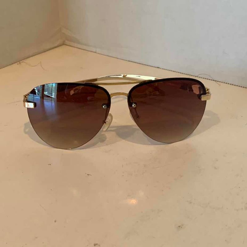 Photo 1 of GOLD AND BROWN AVIATORS WITH PANTHER DETAIL ON THE SIDE