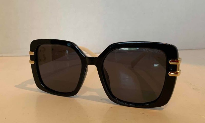 Photo 1 of CHANEL QUILTED W CC SIDE SUNGLASSES